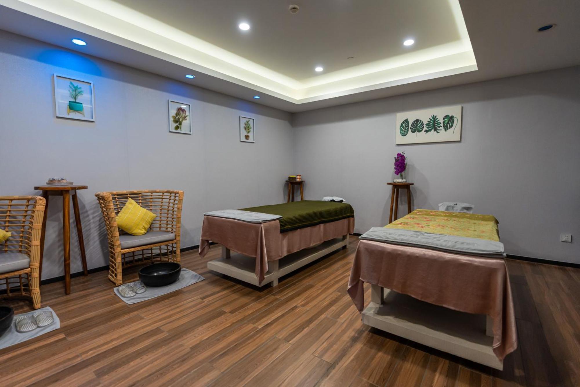 Olympia City Hotel By Dara Phnom Penh Exterior photo