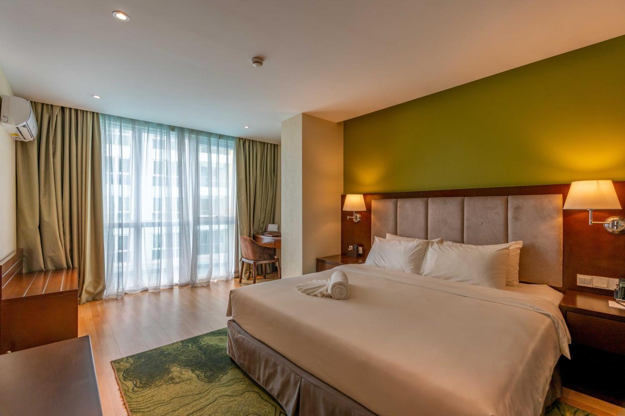 Olympia City Hotel By Dara Phnom Penh Exterior photo